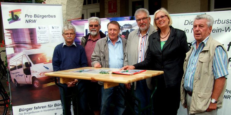 BBus Info Stand Altes Rathaus 2017 06 24 klein